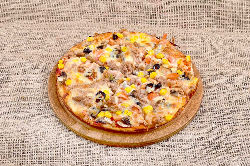 ton balıklı pizza